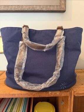 Issac Mizrahi Bridgehampton Tote NEW